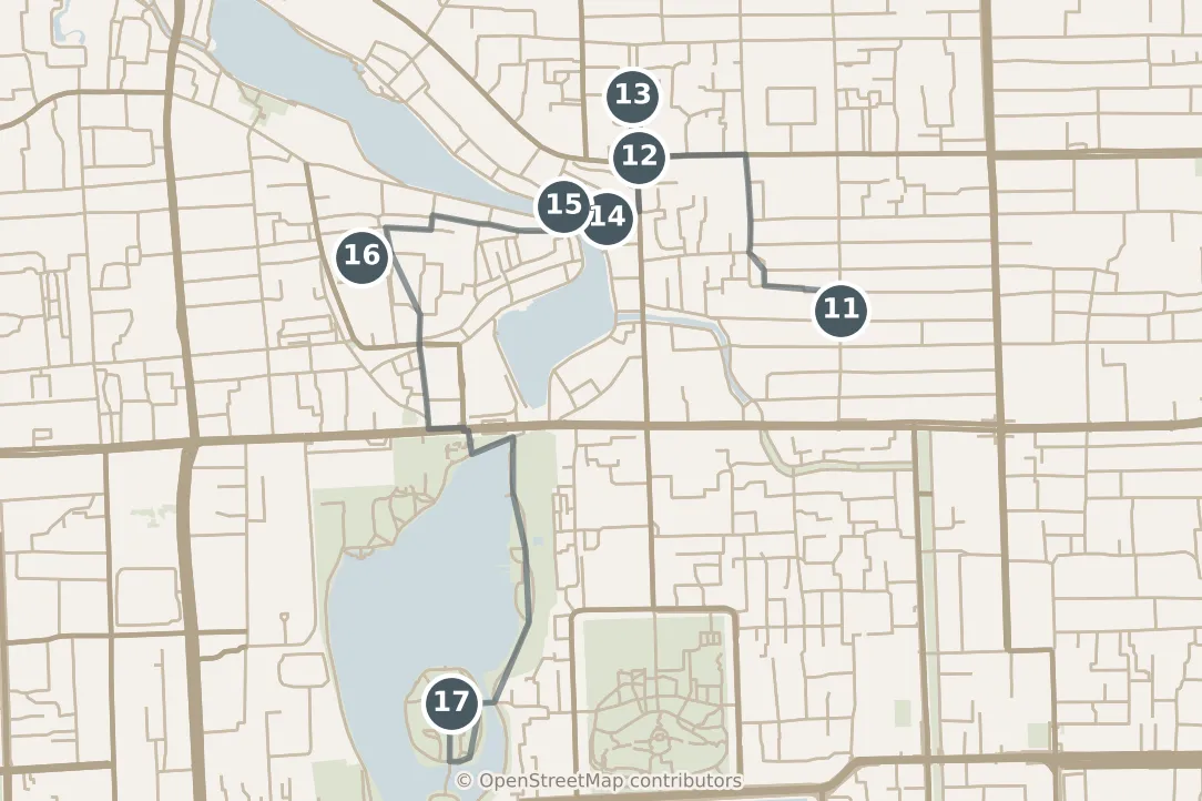 Map of Beijing, day three: stops 11–17, numbered in walking order.